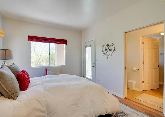Updated W/ Panoramic Mtn Views & Pool! *