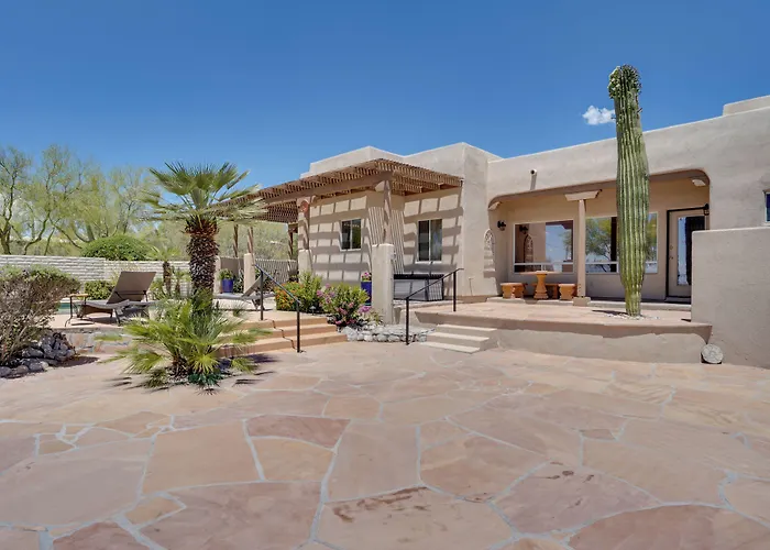 Holiday home Updated W/ Panoramic Mtn Views & Pool! *